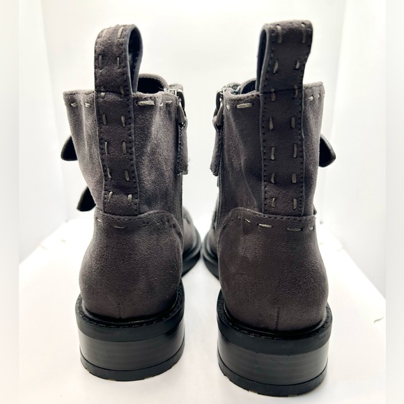 NWOT Aerosoles Arezzo Bootie women’s size 5.5. Color Grey Faux Suede - Picture 12 of 15